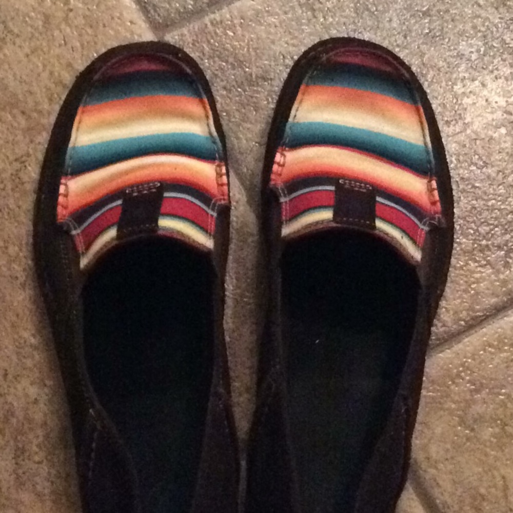 Women’s ariat shoes